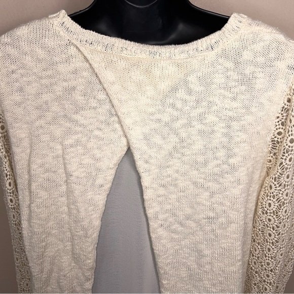 Medium Lucky Brand Ivory Cream Knit Chiffon Top Embroidered Lace  Pullover - Picture 4 of 13